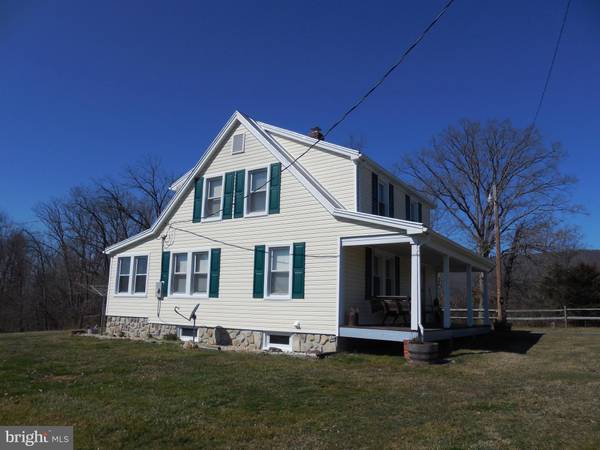 2873 SAUMSVILLE RD, Maurertown, VA 22644