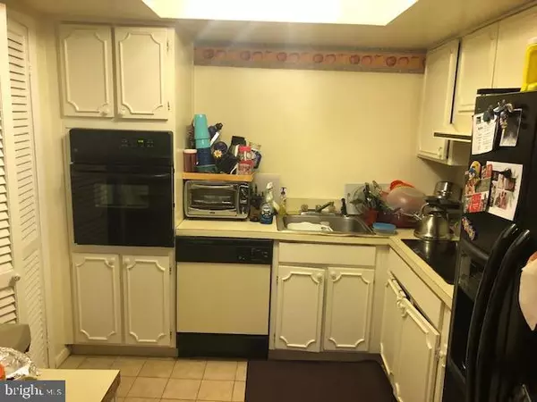 Willingboro, NJ 08046,24 ROXBOROUGH PL