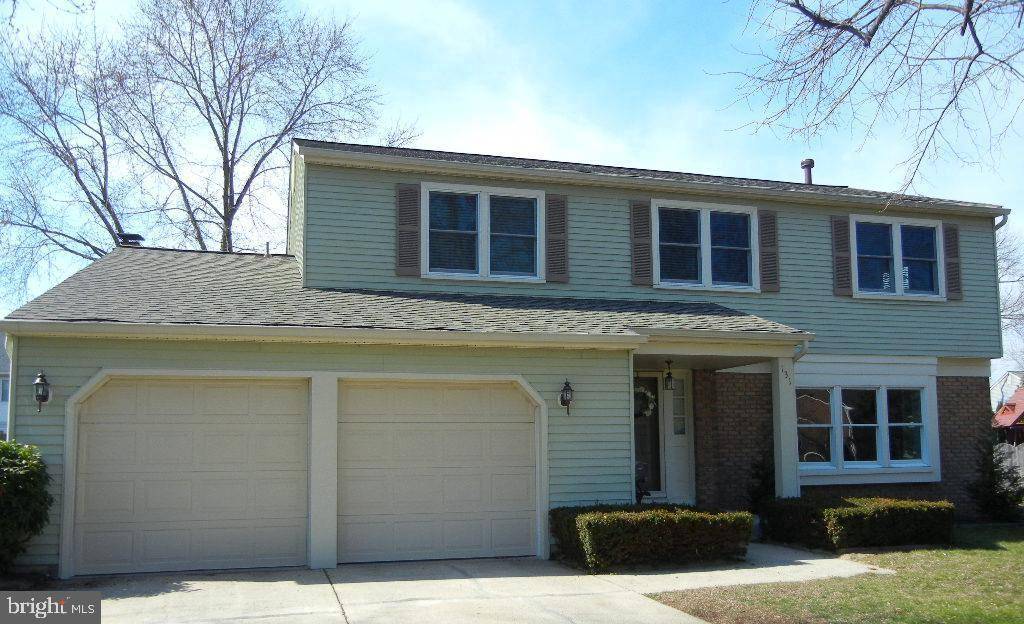 131 KNOTTY OAK DR, Mount Laurel, NJ 08054