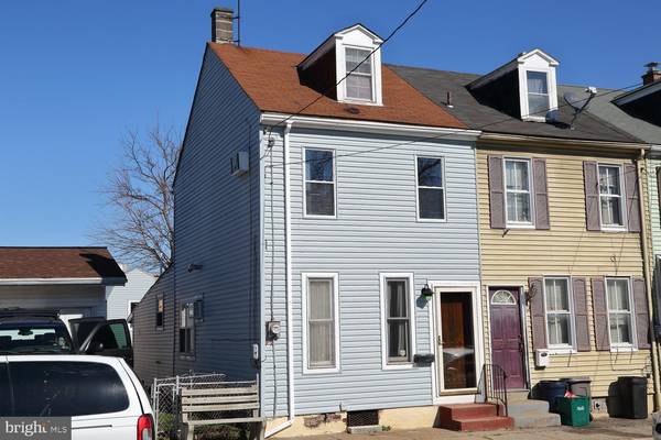 635 E WALNUT ST, Lancaster, PA 17602