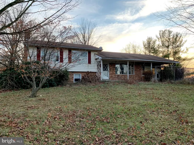 13695 LEXINGTON DR, Mount Airy, MD 21771