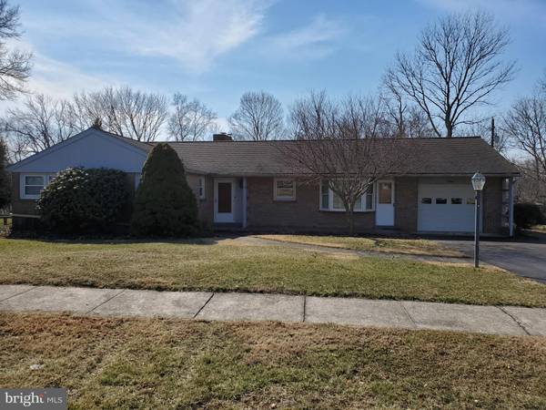 16 MORGAN CIR, Morgantown, PA 19543