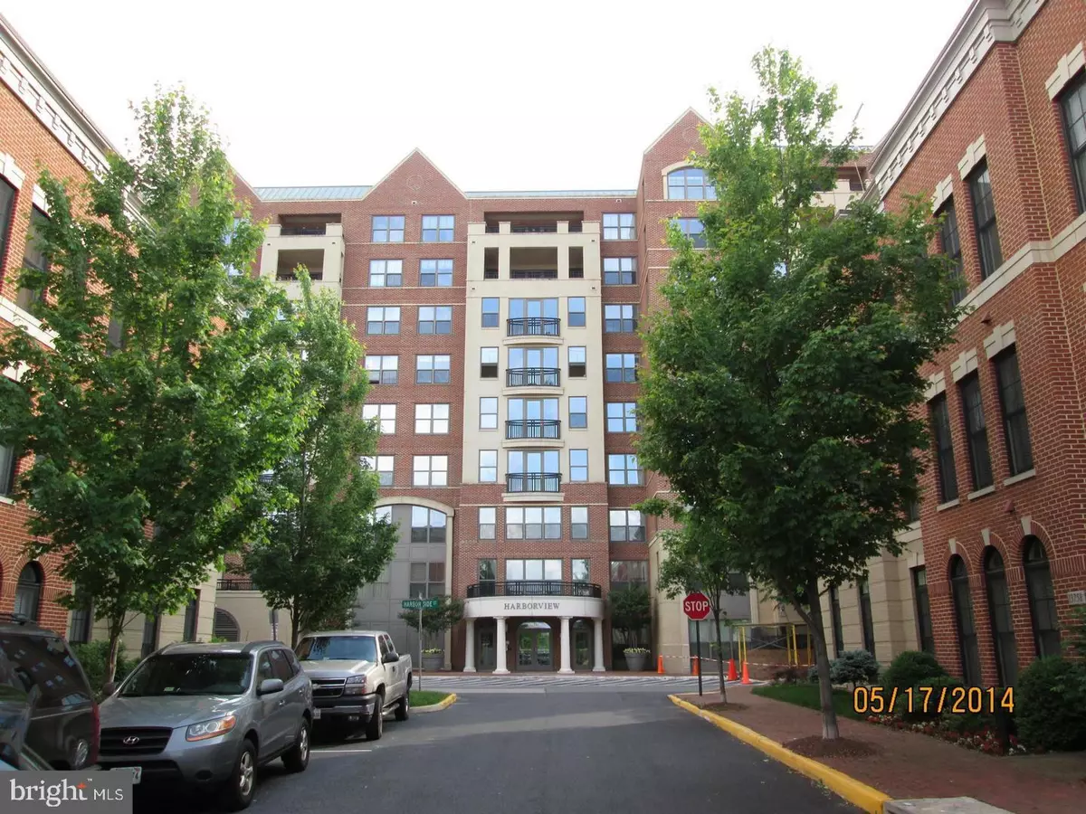 Woodbridge, VA 22191,485 HARBOR SIDE ST #404