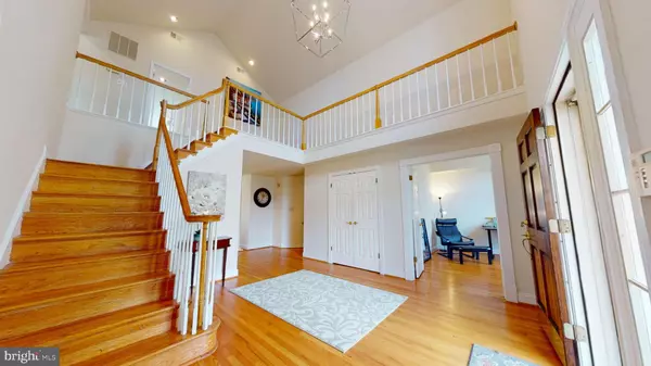 Vienna, VA 22182,1303 PINSTRIPE CT