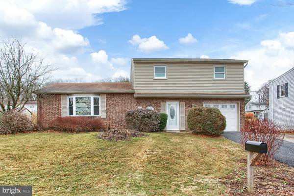 21 BIG HORN AVE, Mechanicsburg, PA 17055