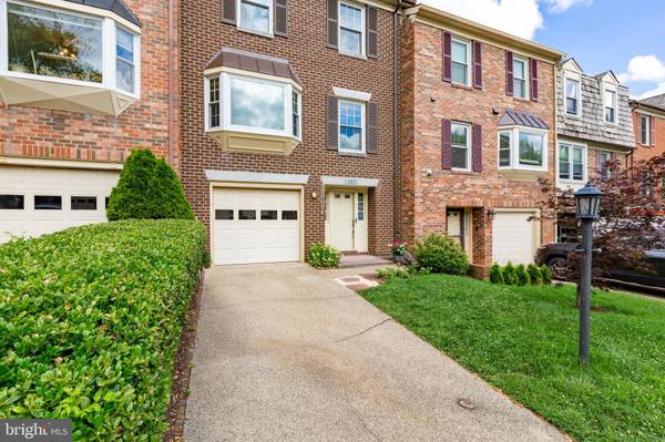 10935 PEBBLE RUN DR, Silver Spring, MD 20902