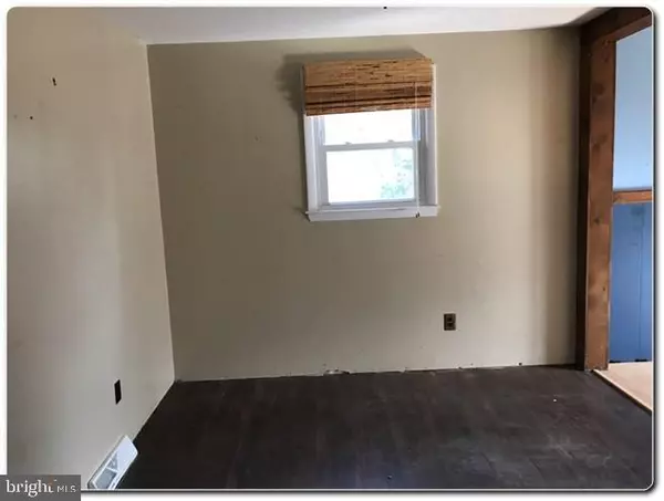 Malaga, NJ 08328,1732 WEST BLVD