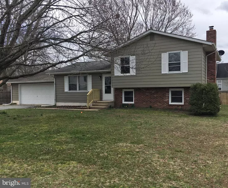 15 W INNER CIR, Dover, DE 19904