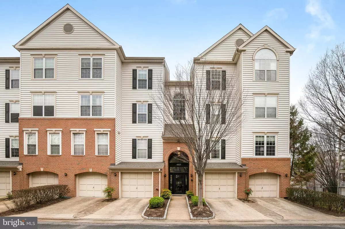 Alexandria, VA 22311,4689 LONGSTREET LN #303