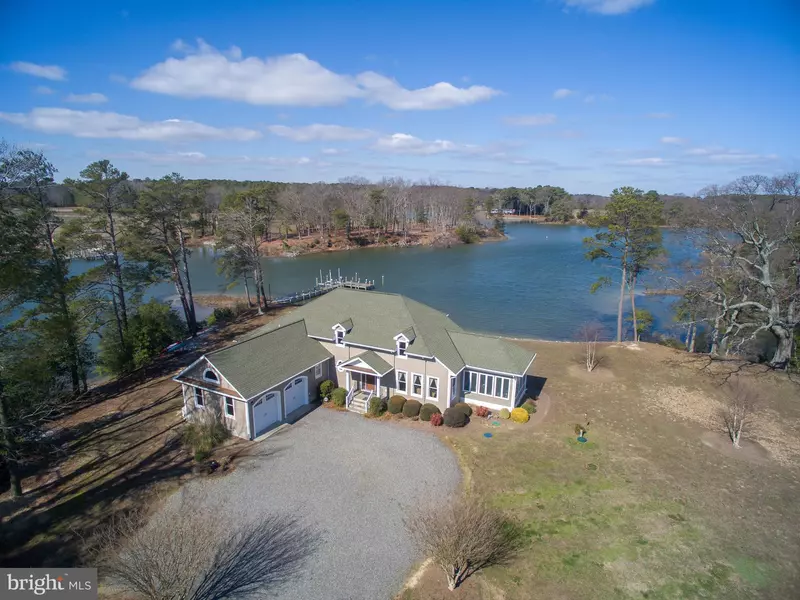 241 TRANQUILITY RD, Reedville, VA 22539