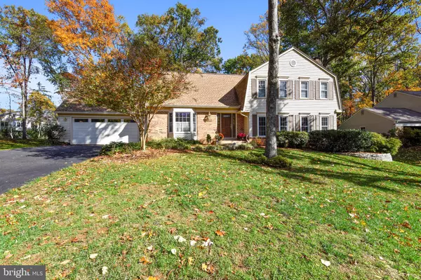 3221 MILLER HEIGHTS RD, Oakton, VA 22124