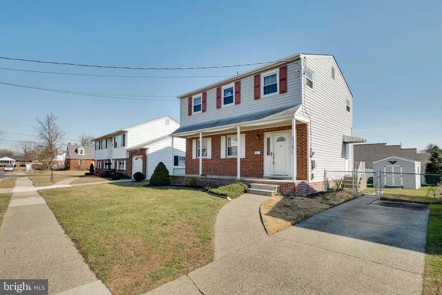 6310 WOODLAND AVE, Pennsauken, NJ 08110