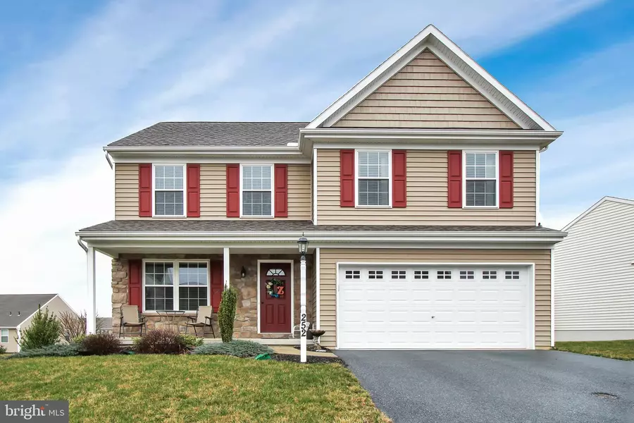 252 CEDAR HOLW, Manheim, PA 17545