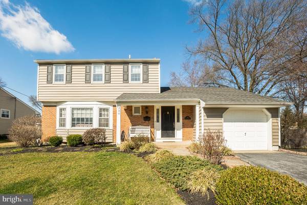 320 BRENTWOOD AVE, Cherry Hill, NJ 08002