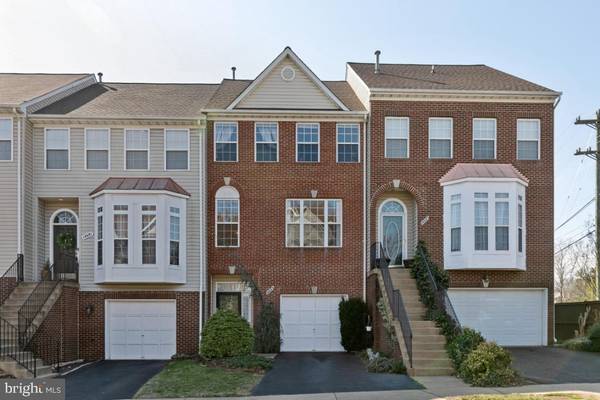 14683 SEASONS DR, Centreville, VA 20120