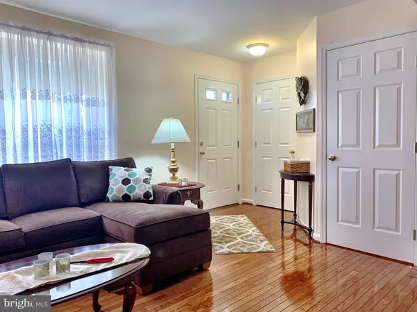 Burlington Township, NJ 08016,39 GUILFORD PL