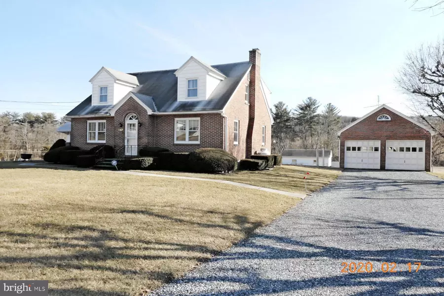 147 OAK GROVE RD, Pine Grove, PA 17963