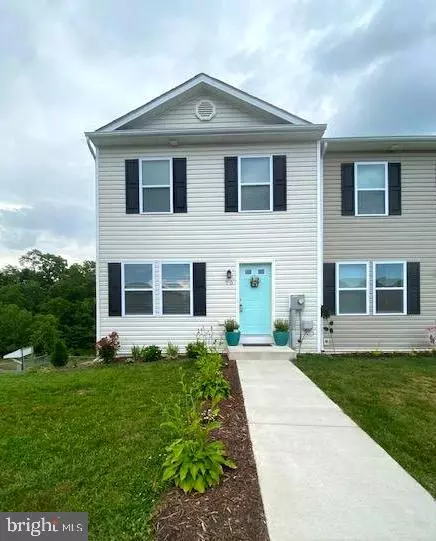 70 DAFFODIL CT, Martinsburg, WV 25404