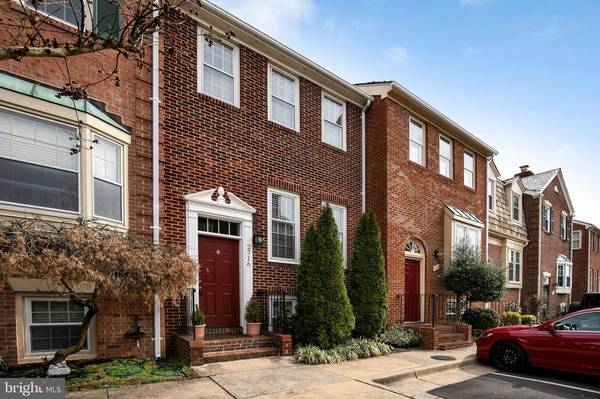 2716 FRANKLIN CT, Alexandria, VA 22302