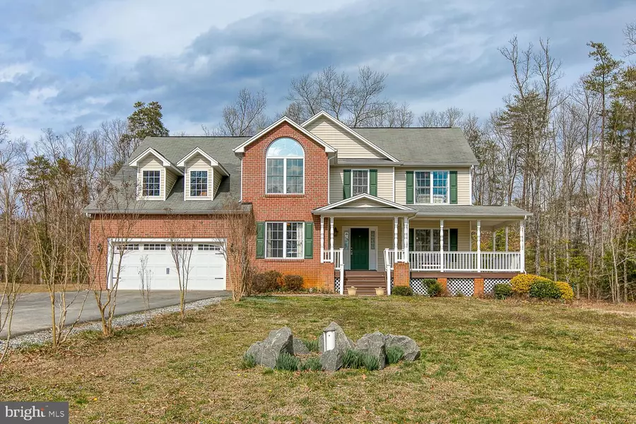 1121 WHITE OAK RD, Fredericksburg, VA 22405