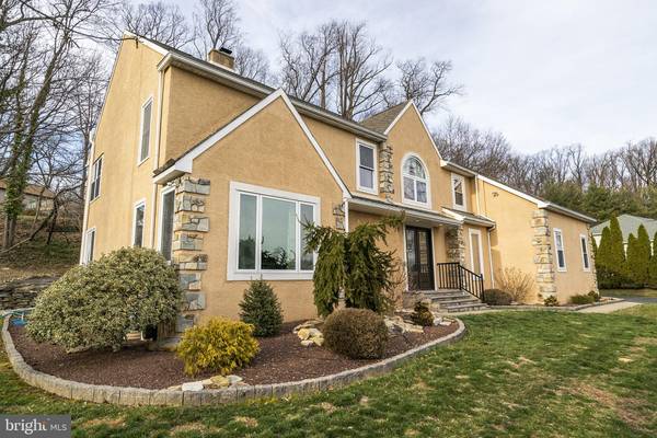 3316 MANOR RD, Huntingdon Valley, PA 19006