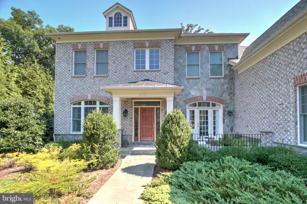 Vienna, VA 22182,9600 THISTLE RIDGE LN