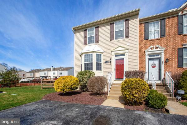 24 E CHRISTINA PL, Newark, DE 19702