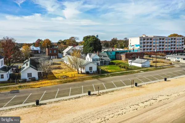 Colonial Beach, VA 22443,15 BEACH TER