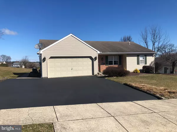 95 PATTERSON DR, Robesonia, PA 19551
