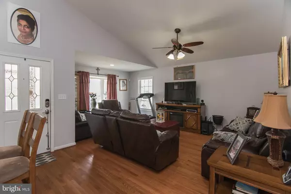 Colonial Beach, VA 22443,312 7TH ST