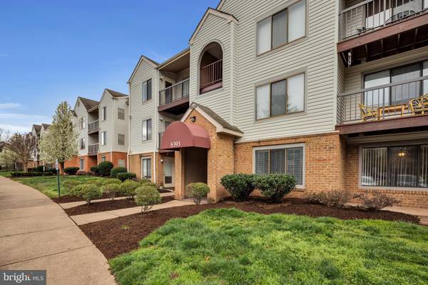 8393 BUTTRESS LN #401, Manassas, VA 20110