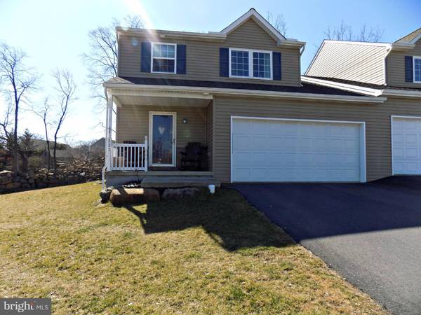 225 RED FERN DR, East Earl, PA 17519