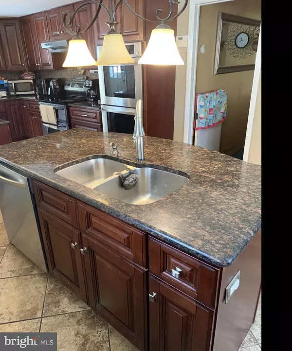 Lebanon, PA 17042,430 WILSHIRE DR