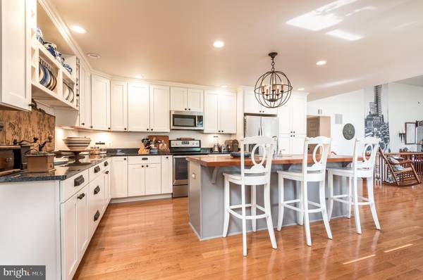 Hood, VA 22723,537 WOLFTOWN HOOD RD