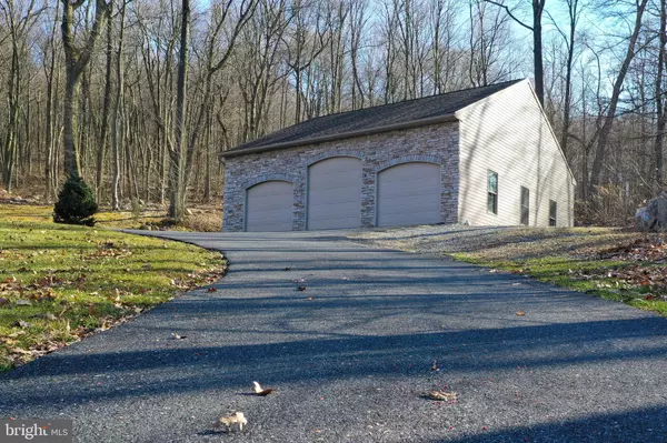 Harrisburg, PA 17112,576 BLUE MOUNTAIN PKWY