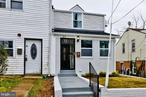 Washington, DC 20019,811 52ND ST NE