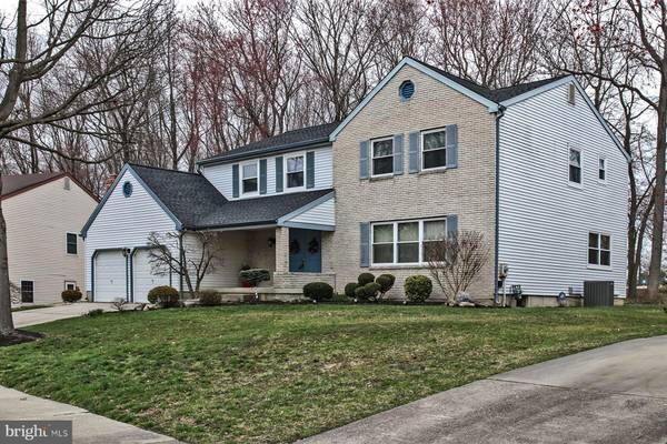 5 SHEFFIELD LN, Mount Laurel, NJ 08054