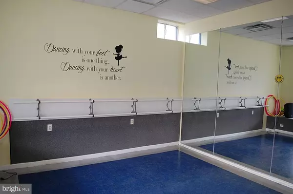 National Park, NJ 08063,105 N GROVE AVE