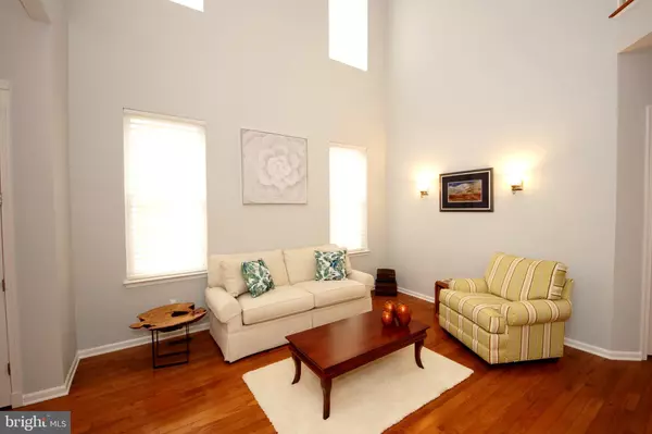 Kendall Park, NJ 08824,117 ANDOVER DR