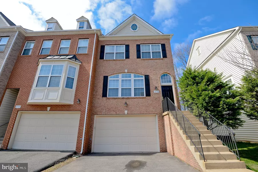 4536 ENGLISH HOLLY DR, Fairfax, VA 22030