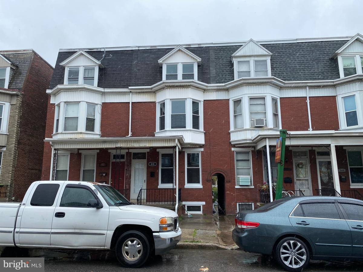 York, PA 17403,810 E PHILADELPHIA ST