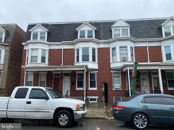 810 E PHILADELPHIA ST, York, PA 17403