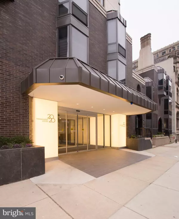 Philadelphia, PA 19103,2018-32 WALNUT ST #22C