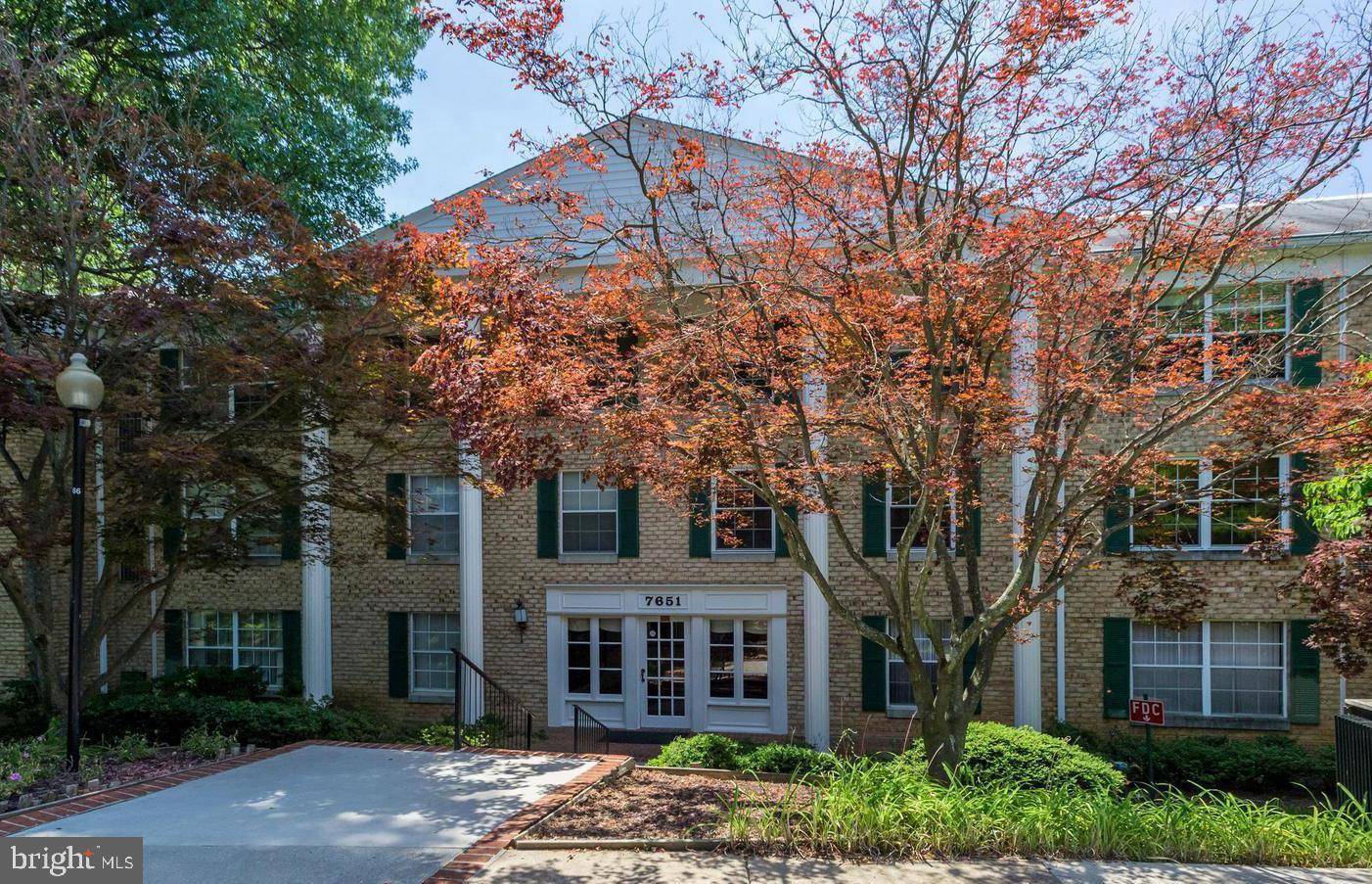 7651 TREMAYNE PL #105, Mclean, VA 22102