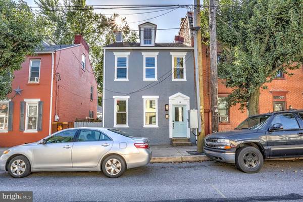 114 S 3RD ST, Columbia, PA 17512