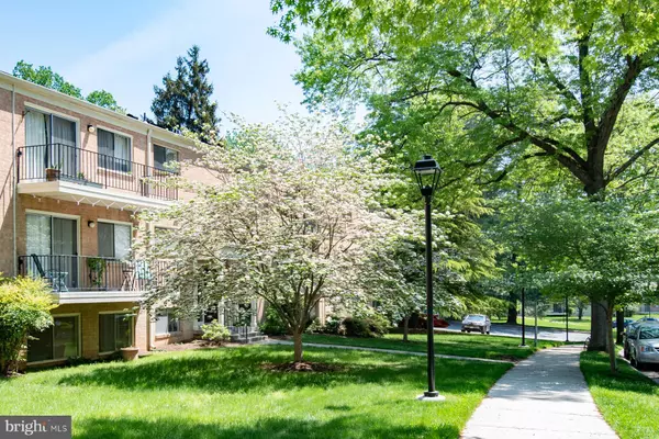 Bethesda, MD 20814,10661 MONTROSE AVE #104