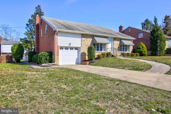 2209 BRADMOOR RD, Wilmington, DE 19803