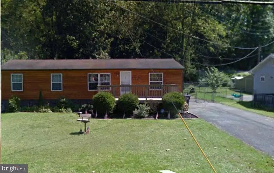 893 MOHRSVILLE RD, Shoemakersville, PA 19555