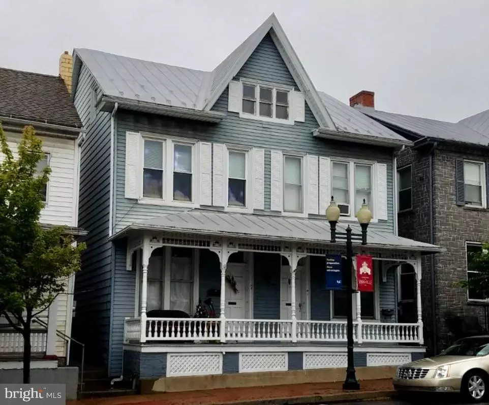 Annville, PA 17003,39-41 E MAIN ST