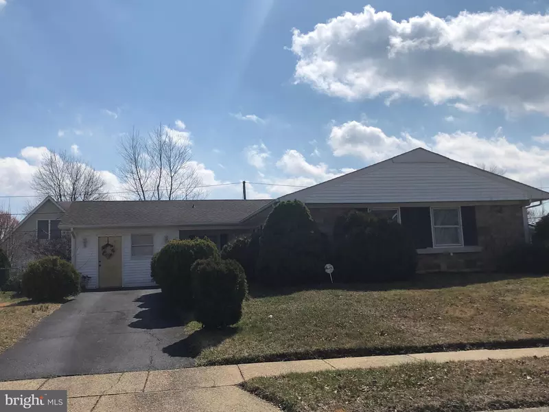 44 GARDENBROOK LN, Willingboro, NJ 08046